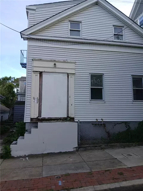 639 Wickenden St, Providence, RI 02903