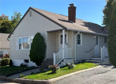 60 Hendrick St, Providence, RI 02908