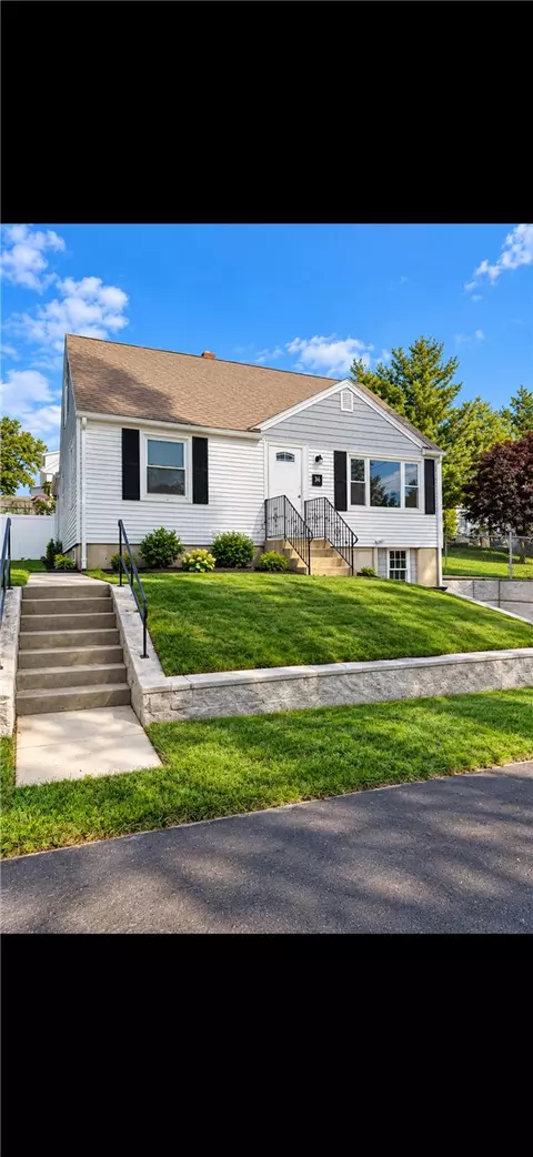 36 Allendale Ave, North Providence, RI 02911