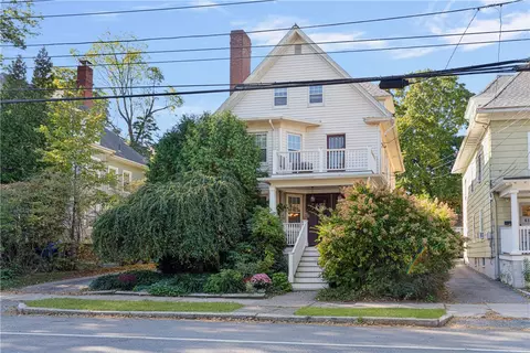 610 Hope St, Providence, RI 02906