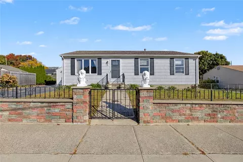 10 Winter St, Pawtucket, RI 02860