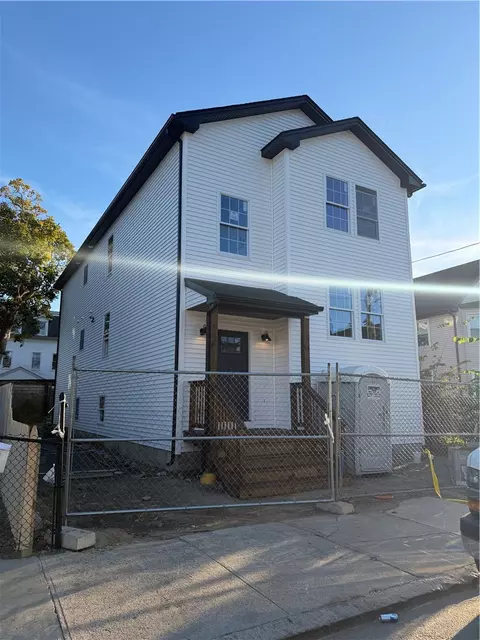 352 Willard Ave, Providence, RI 02905