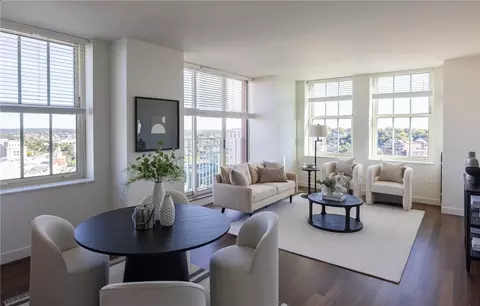 1 W Exchange St #2504, Providence, RI 02903