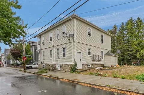 114 Penn St, Providence, RI 02909