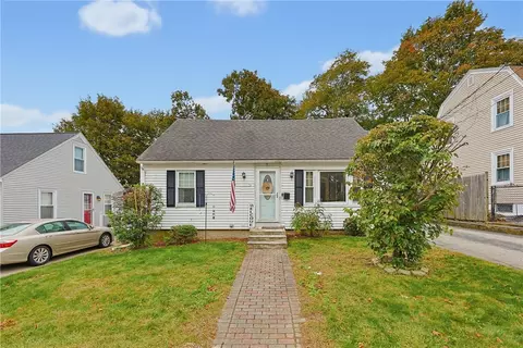 5 Edwards Rd, Johnston, RI 02919