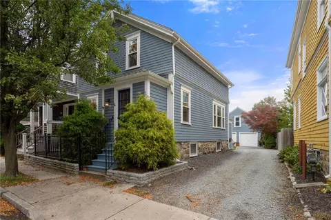 4 Friendship St, Newport, RI 02840