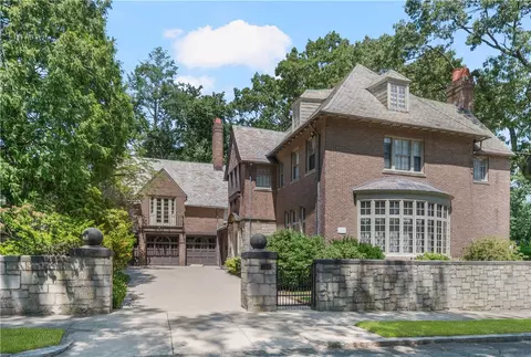 330 Freeman Pkwy, Providence, RI 02906