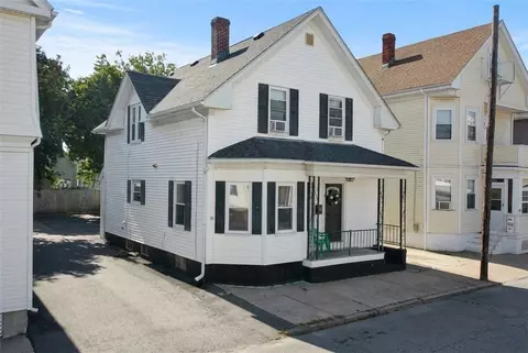 51 Barrows St, Providence, RI 02909