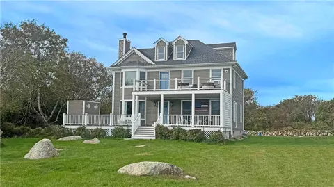 1646 Payne Rd, Block Island, RI 02807