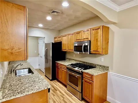 Kitchen - 70 Turner St #B-4, Warwick, RI 02886 photo 2 of 3