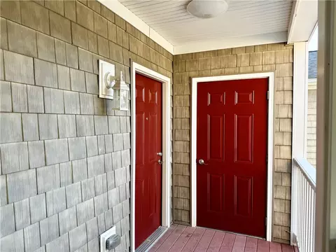 Exterior - 70 Turner St #B-4, Warwick, RI 02886 photo 2 of 4