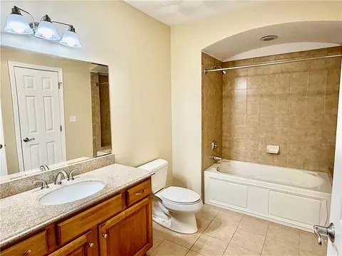 Bath - 70 Turner St #B-4, Warwick, RI 02886 photo 2 of 2