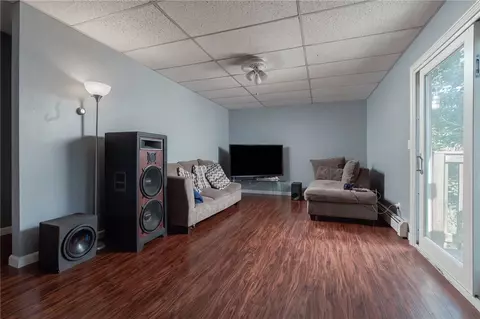 336 Killingly St #D, Providence, RI 02909 photo 3