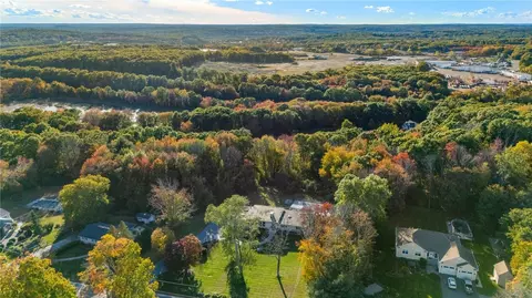 View/Area - 250 Harris Rd, Smithfield, RI 02917 photo 3 of 6