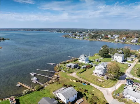 75 Pond St, Charlestown, RI 02813