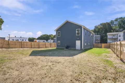Exterior - 209 Lincoln St, Woonsocket, RI 02895 photo 2 of 4