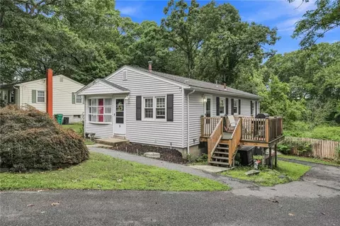 Exterior - 5 Packard Ave, Warwick, RI 02886 photo 5 of 6
