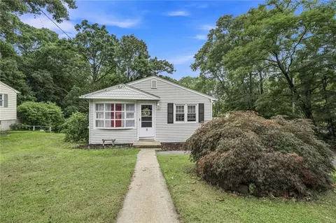 Exterior - 5 Packard Ave, Warwick, RI 02886 photo 6 of 6