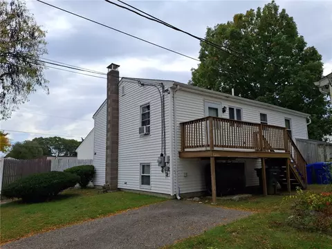 319 Grosveenor Ave, East Providence, RI 02914