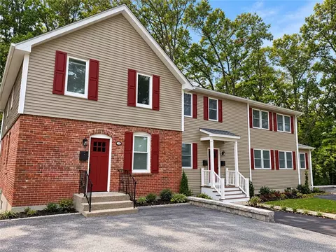 12 Mainella St, North Providence, RI 02904