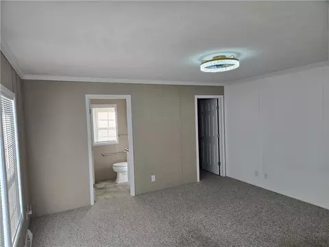 Living - 73 Wright Way, Coventry, RI 02816 photo 4 of 4