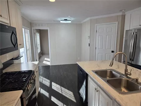 Kitchen - 73 Wright Way, Coventry, RI 02816 photo 2 of 5