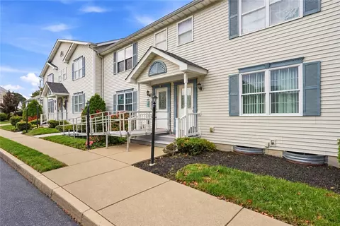 87 N Bend St #3, Pawtucket, RI 02860