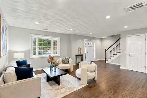 16 Hart Ave, Warwick, RI 02889 photo 8