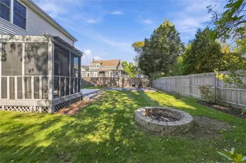 16 Hart Ave, Warwick, RI 02889 photo 40