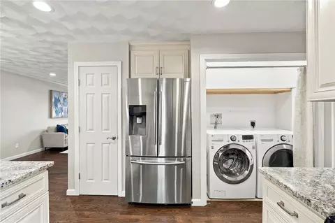 16 Hart Ave, Warwick, RI 02889 photo 17