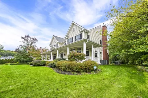 14 Canyon Dr, Westerly, RI 02891 photo 4