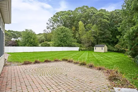 14 Canyon Dr, Westerly, RI 02891 photo 6