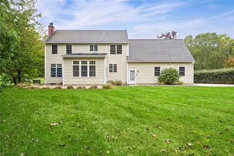 14 Canyon Dr, Westerly, RI 02891 photo 5