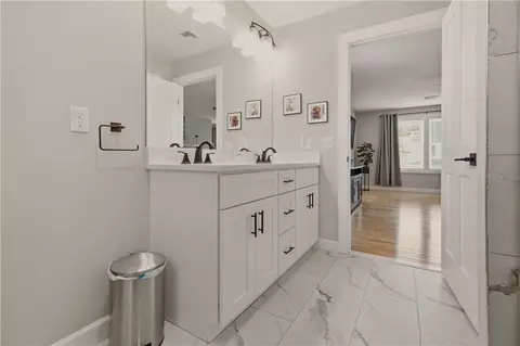 Bath - 459 Louise St, Woonsocket, RI 02895 photo 3 of 5