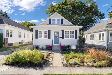 84 Myrtle Ave, Cranston, RI 02910