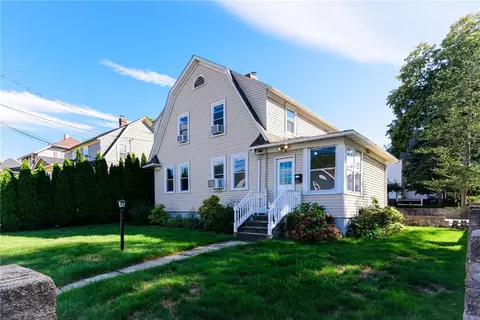97 Williams Ave, East Providence, RI 02914