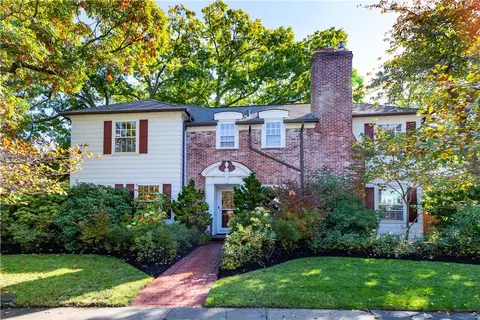 61 Holly St, Providence, RI 02906