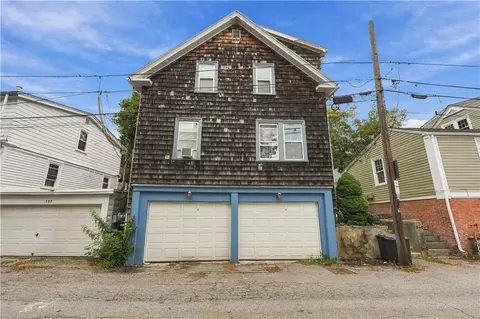 135 Marlborough St, East Greenwich, RI 02818