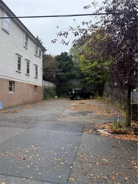 90 Transit St, Providence, RI 02906