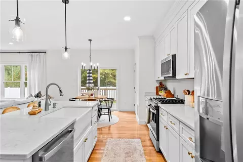 Kitchen - 254 Shore Dr, Coventry, RI 02816 photo 6 of 6