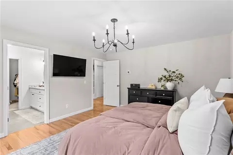 Bedroom - 254 Shore Dr, Coventry, RI 02816 photo 2 of 6