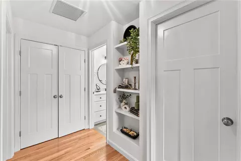 Entry Way - 254 Shore Dr, Coventry, RI 02816 photo 6 of 7