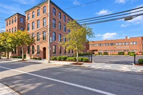 407 Pine St #105, Providence, RI 02903