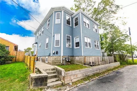 47 Luna St, Providence, RI 02904