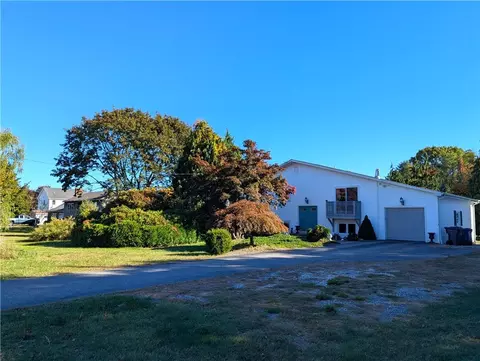 86 Ives Rd, East Greenwich, RI 02818