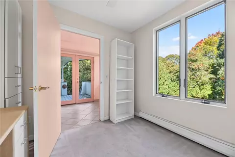 Bedroom - 8 Pond View Ave, Westerly, RI 02891 photo 4 of 6
