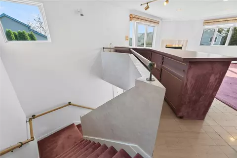 Entry Way - 8 Pond View Ave, Westerly, RI 02891 photo 3 of 3