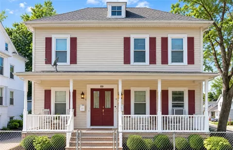 89 Burgess Ave, East Providence, RI 02914