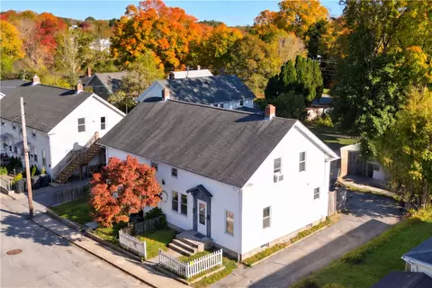 3 Union St, Coventry, RI 02816