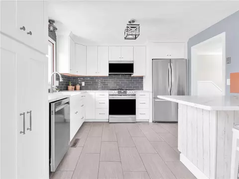 Kitchen - 4 Juniper Dr, West Warwick, RI 02893 photo 3 of 7